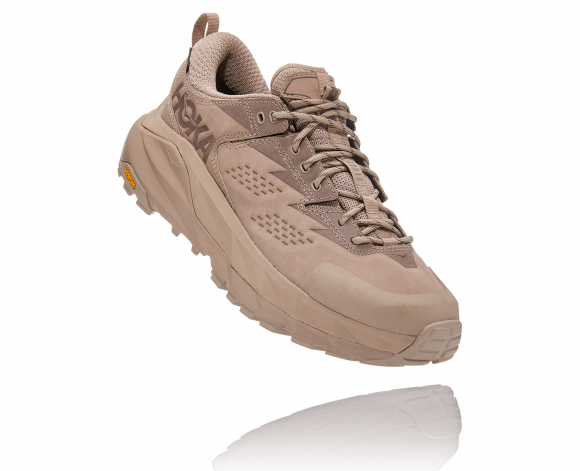 hoka kaha low taupe