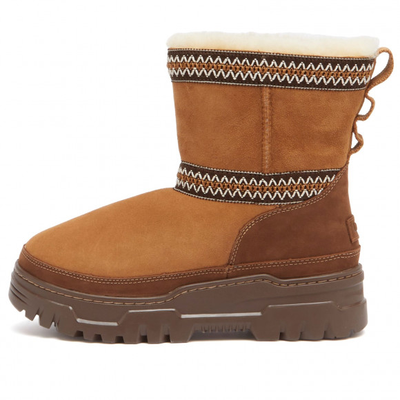 UGG Women's Classic Mini Trailgazer in Chestnut - 1158322-CHE