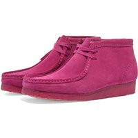 Clarks Originals Women's Wallabee Boot in Berry Suede