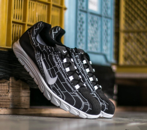 Sneakers Nike Mayfly Black/ White - 310703-011