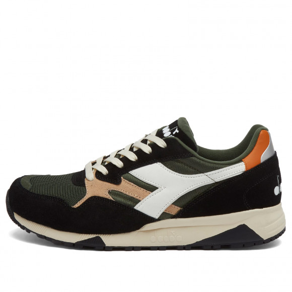 Diadora Men's N902 in Kombu Green/Black - 501-178559-D1003