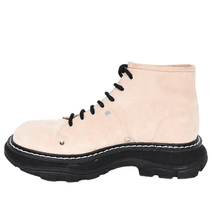 (WMNS) Alexander McQueen Tread Boots 'Beige Black' - 595469WHZ281887