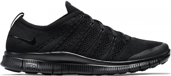 Nike free flyknit sale nsw triple black