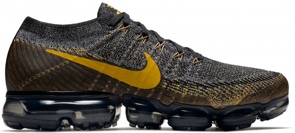 nike vapormax black with gold