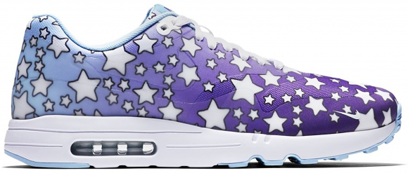 nike air max with stars