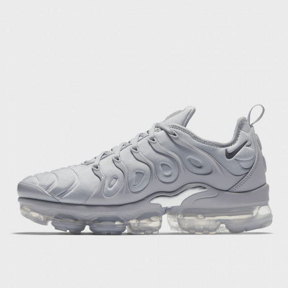 Air vapormax plus black friday sale best sale