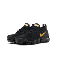 black and gold vapormax 2