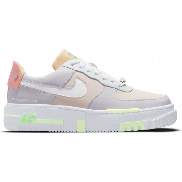 Nike Women's Air Force 1 Pixel SE Shoes