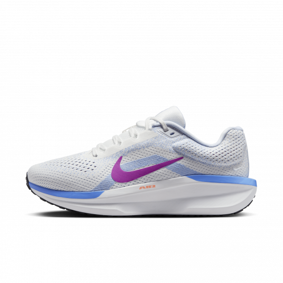 Damskie buty do biegania po asfalcie Nike Winflo 11 - Biel - FJ9510-103