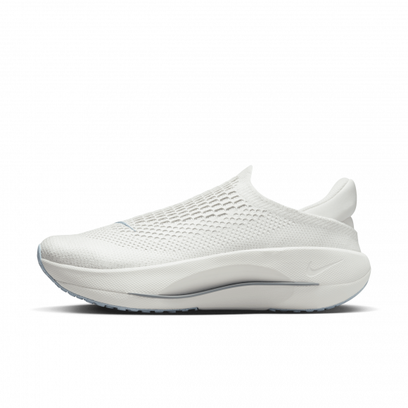 Nike Reina EasyOn Women's Shoes - White - Recycled Content Minimum - FN0345-100