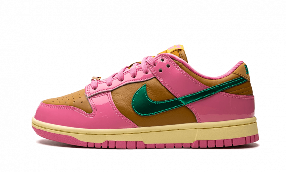 Chaussure Nike Dunk Low x Parris Goebel pour femme - Rouge - FN2721-600