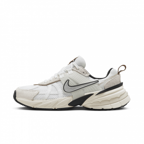 Sapatilhas Nike V2K Run - Branco - FN6703-100