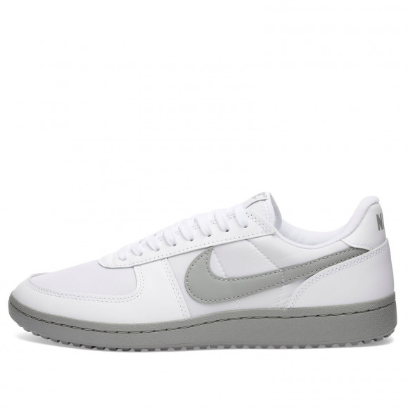 Nike Field General 82 Sneaker in White/Grey - FQ8762-102