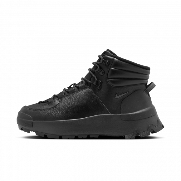 Nike boot black deals