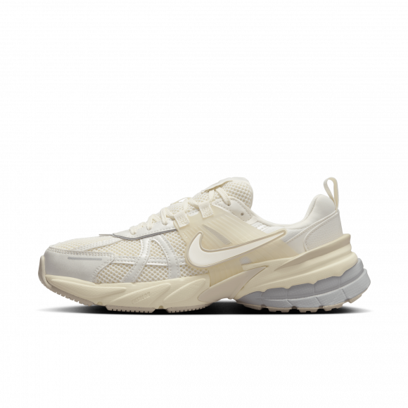 Sapatilhas Nike V2K Run - Castanho - HQ1512-110