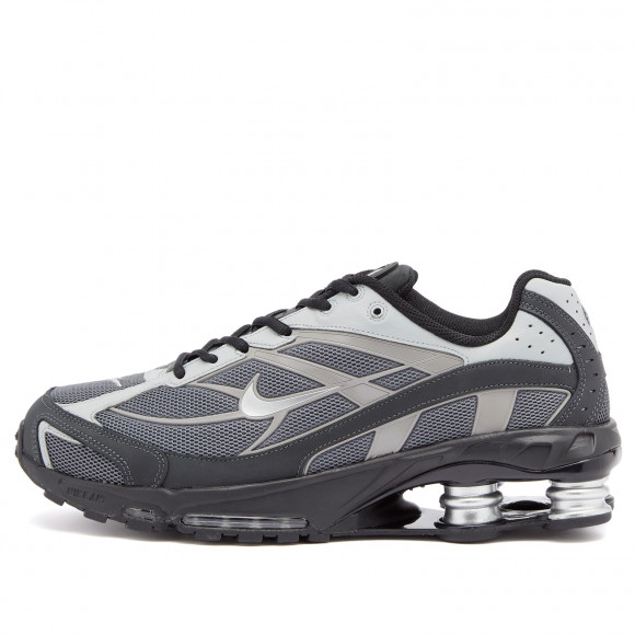 Nike Men's Shox Ride 2 SP Sneaker in Light Graphite/Metalic Silver - IB4470-099