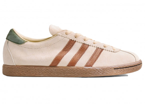 END. X Adidas Tobacco 'Flyfishing' Sneakers in Ecru Tint/Gum - ID5418