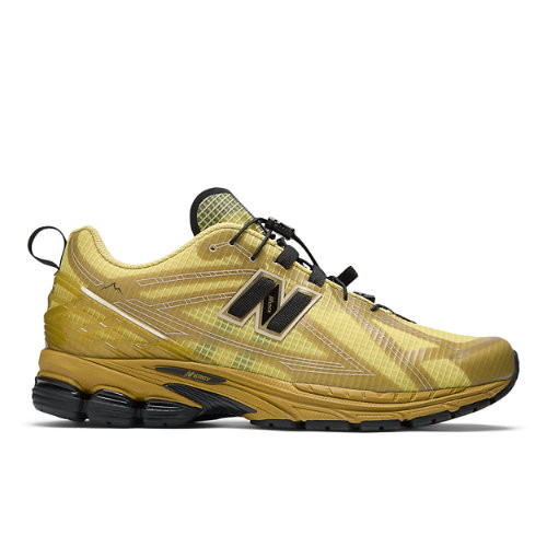 New Balance Unisex CAYL x New Balance 1906R Sneakers - Yellow/Black - M1906RCY