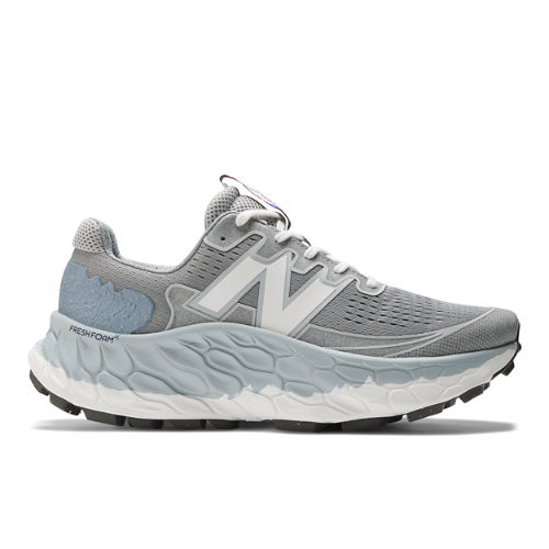 New Balance Hombre Fresh Foam More Trail V3 in Gris/Gris, Synthetic ...