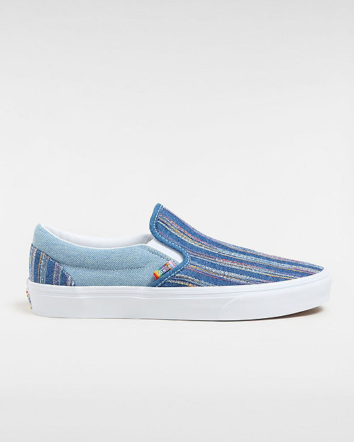 VANS Chaussures Together As Ourselves Classic Slip-on (2gether As Ourselves Multi) Unisex Multicolour - VN000BVZCYL
