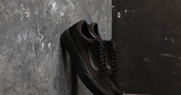 Få udtrykkeligt udstrømning VANS Platform Old Skool Shoes (black/black) Women Black - VN0A3B3UBKA1