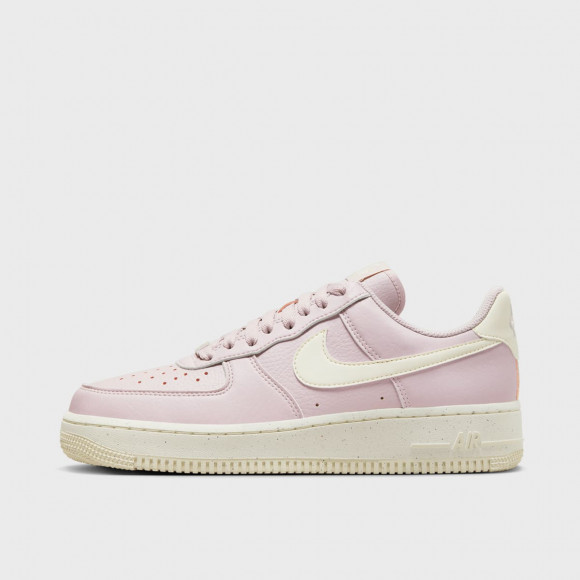 WMNS Air Force 1 '07 SE, Nike, Footwear, rose pâle, black: 36.5 - dv3808001