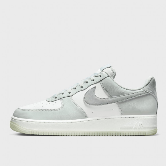 Air force 1 07 lv8 blanche online